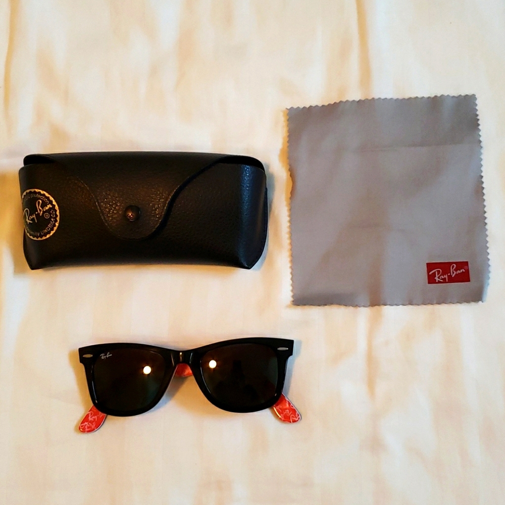 Ray-Ban Wayfarer 2140 50x22. Case/Cleaning Cloth